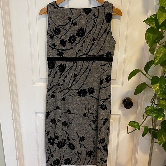 Wool silk blend midi dress with floral velvet burnout black gray sleeveless - Picture 7 of 15